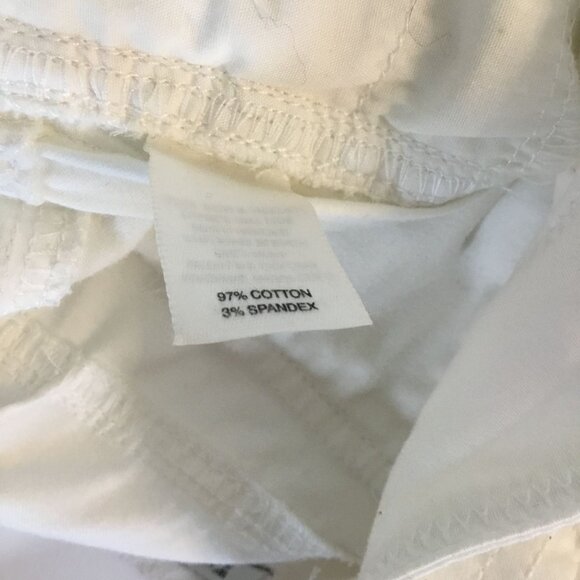 WHITE HOUSE BLACK MARKET Women's White Cargo Capri Pants Utility Cotton Size 4 - Picture 7 of 8